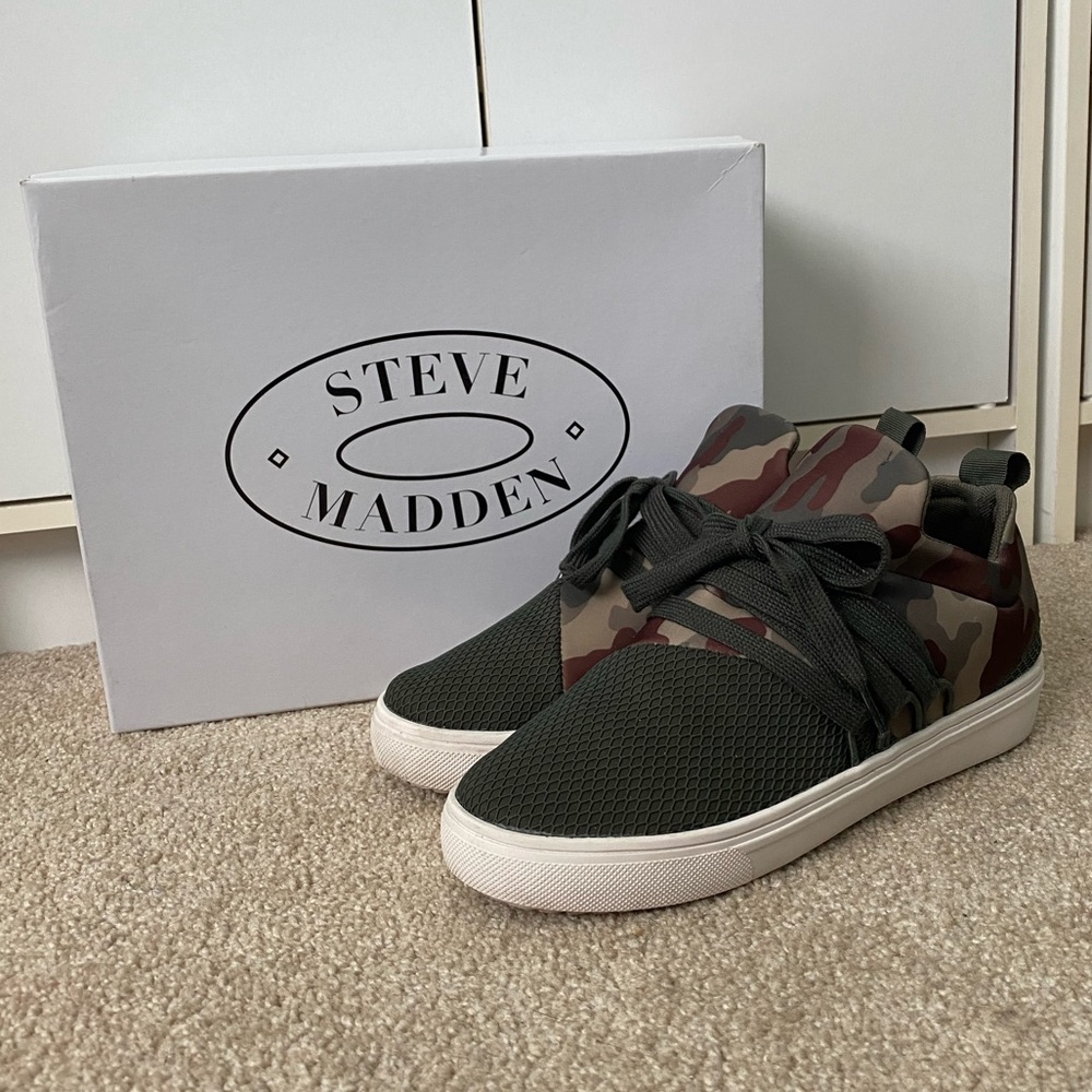 Steven Madden Camo Sneakers